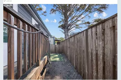 8365 Stark St, Rockaway Beach, OR 97136 - Photo 15