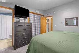 8365 Stark St, Rockaway Beach, OR 97136 - Photo 9