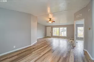 415 NE 194th St, Ridgefield, WA 98642 - Photo 11