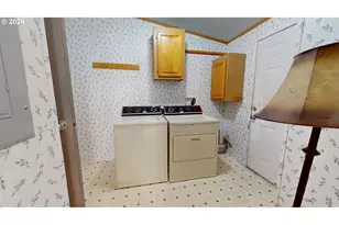 3768 Oregon Ave, Springfield, OR 97478 - Photo 13