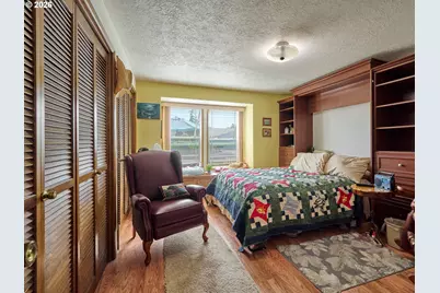 2093 Astor Way, Woodburn, OR 97071 - Photo 23