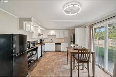 9308 NE 73rd St, Vancouver, WA 98662 - Photo 9