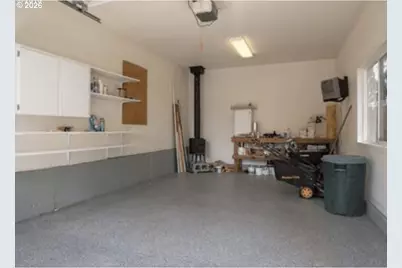 11411 NW 8th Ct, Vancouver, WA 98685 - Photo 37