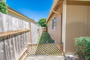 196 Buttercup Loop, Cottage Grove, OR 97424 - Photo 25