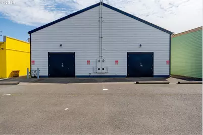 137 139 S Main Ave, Warrenton, OR 97146 - Photo 21