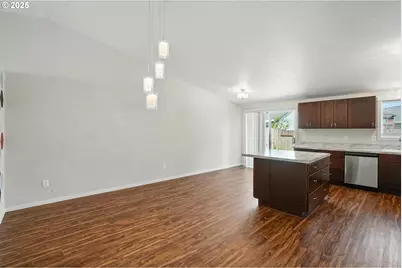 1608 NW 3rd St, Battle Ground, WA 98604 - Photo 7