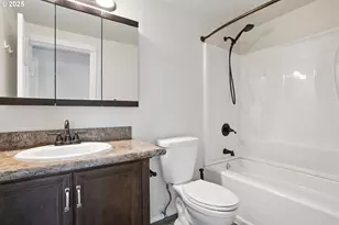 1608 NW 3rd St, Battle Ground, WA 98604 - Photo 15