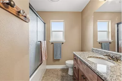 989 SE Fairway Dr, Myrtle Creek, OR 97457 - Photo 27