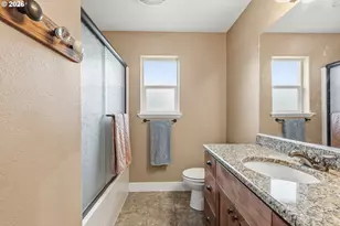 989 SE Fairway Dr, Myrtle Creek, OR 97457 - Photo 27