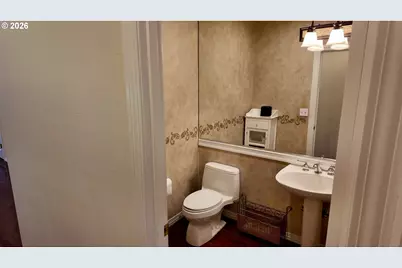 8674 SW 168th Ave, Beaverton, OR 97007 - Photo 31