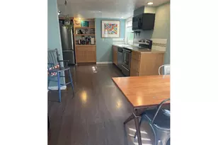 239 D St, Springfield, OR 97477 - Photo 5