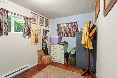 42799 Leaburg Dr, Walterville, OR 97489 - Photo 15