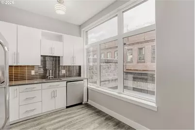 618 NW 12th Ave #201, Portland, OR 97209 - Photo 9