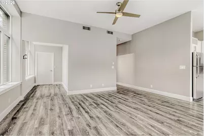 618 NW 12th Ave #201, Portland, OR 97209 - Photo 5
