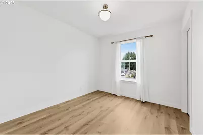 5592 Burnett Ave #B, Eugene, OR 97402 - Photo 21