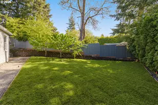 7275 SW Sylvan Ct, Portland, OR 97225 - Photo 29