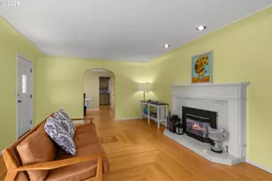 7275 SW Sylvan Ct, Portland, OR 97225 - Photo 7