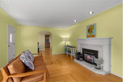 7275 SW Sylvan Ct, Portland, OR 97225 - Photo 9