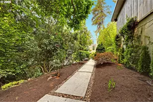 4304 SW 36th Pl, Portland, OR 97221 - Photo 39