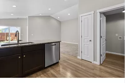 1665 SE Osoberry St, Dallas, OR 97338 - Photo 17