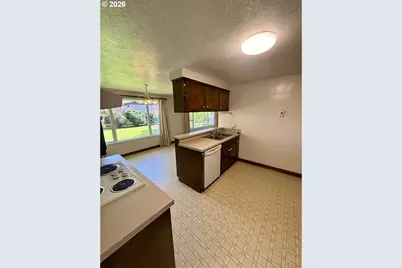 349 Van Duyn St, Eugene, OR 97401 - Photo 9