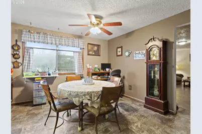 5904 NE 40th St, Vancouver, WA 98661 - Photo 11