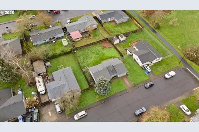 455 Crona St, Junction City, OR 97448 - Photo 23