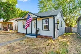 954 Elm St, Junction City, OR 97448 - Photo 27