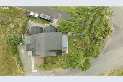 741 Pacific Ave, Brookings, OR 97415 - Photo 37