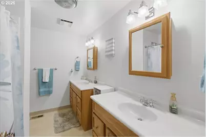 1420 NW Highland Dr, Corvallis, OR 97330 - Photo 25