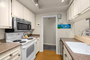 15695 SW 114th Ct, Portland, OR 97224 - Photo 13