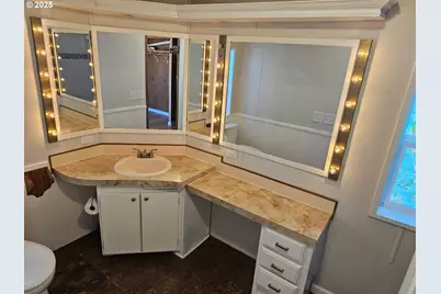 82891 Parker Ln, Dexter, OR 97431 - Photo 9