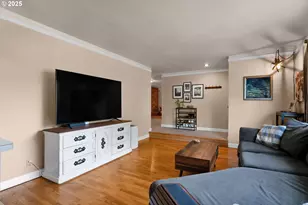 2672 Cheryl St, Eugene, OR 97408 - Photo 9