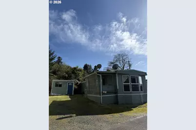 105 Beach Blvd #E, Winchester Bay, OR 97467 - Photo 1