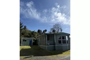 105 Beach Blvd, Winchester Bay, OR 97467 - Photo 1