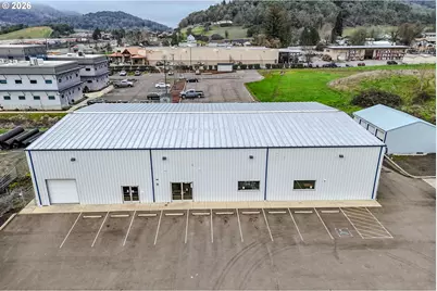 428 NE Newton Creek Dr, Roseburg, OR 97470 - Photo 33