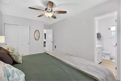 867 S 2nd St, Coos Bay, OR 97420 - Photo 23