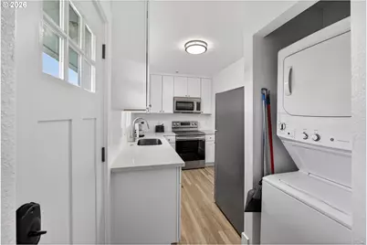 867 S 2nd St, Coos Bay, OR 97420 - Photo 13