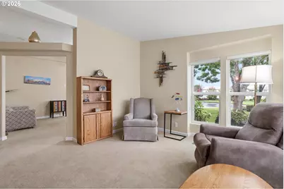 5345 Club Dr, Eugene, OR 97402 - Photo 11