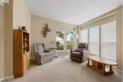 5345 Club Dr, Eugene, OR 97402 - Photo 9