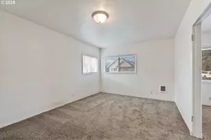 1307 3rd St, Tillamook, OR 97141 - Photo 11