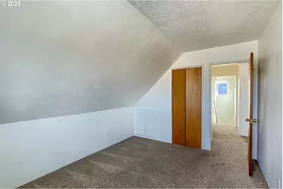 1307 3rd St, Tillamook, OR 97141 - Photo 33