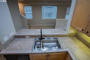 10910 SW Huntington Ave, Tigard, OR 97223 - Photo 9