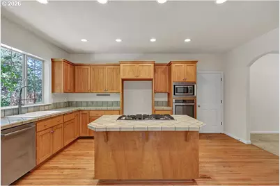 3471 Lakeside Dr, Eugene, OR 97401 - Photo 17