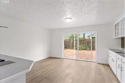 7206 N Amherst St, Portland, OR 97203 - Photo 15