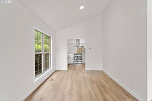 7206 N Amherst St, Portland, OR 97203 - Photo 7