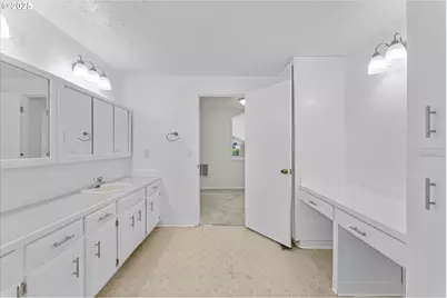 7206 N Amherst St, Portland, OR 97203 - Photo 23
