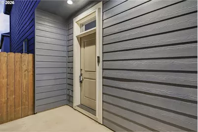 7110 S 13th St, Ridgefield, WA 98642 - Photo 3