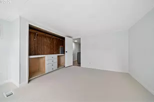 8525 SE Orchard Ln, Happy Valley, OR 97086 - Photo 17