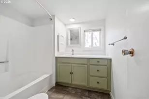 8525 SE Orchard Ln, Happy Valley, OR 97086 - Photo 23